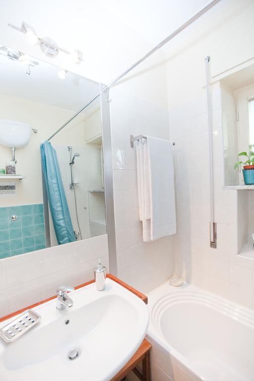 Rooms Rent Vesuvio B&B Napoli Ngoại thất bức ảnh