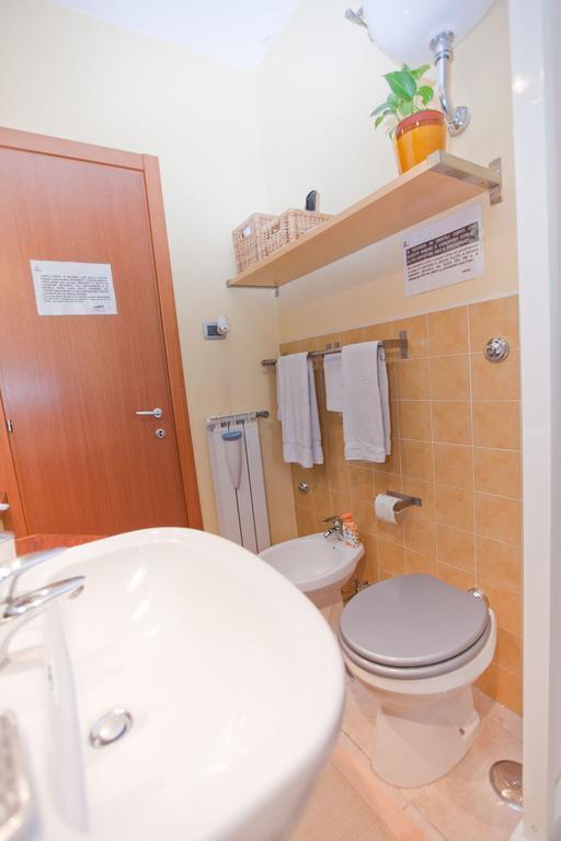 Rooms Rent Vesuvio B&B Napoli Ngoại thất bức ảnh